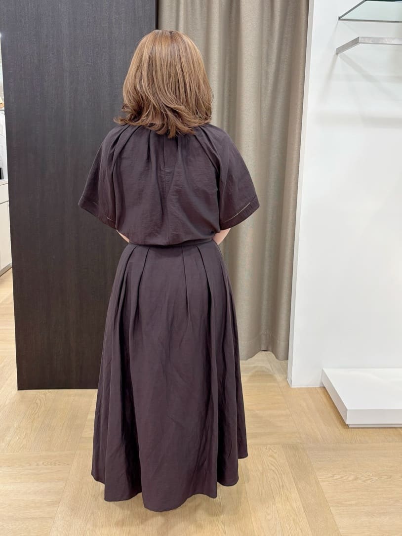 Keiさんの「UNTITLED｜◆【セットアップ可能】リネン混 タックブラウス」を使ったコーディネート