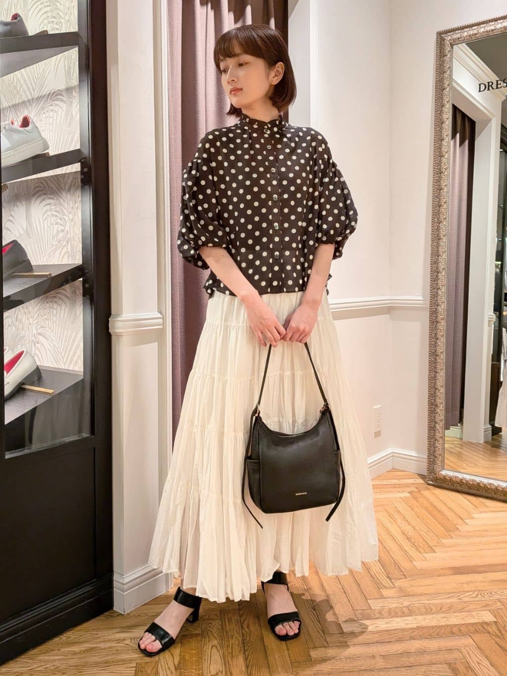 saoriさんの「DRESSTERIOR｜◆洗える/コットンボイルティアードスカート」を使ったコーディネート
