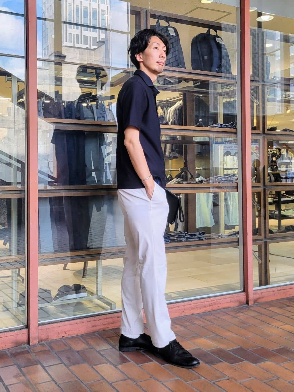 piroyaさんの「TAKEO KIKUCHI｜【ベーシック】レザー クラッチバッグ」を使ったコーディネート