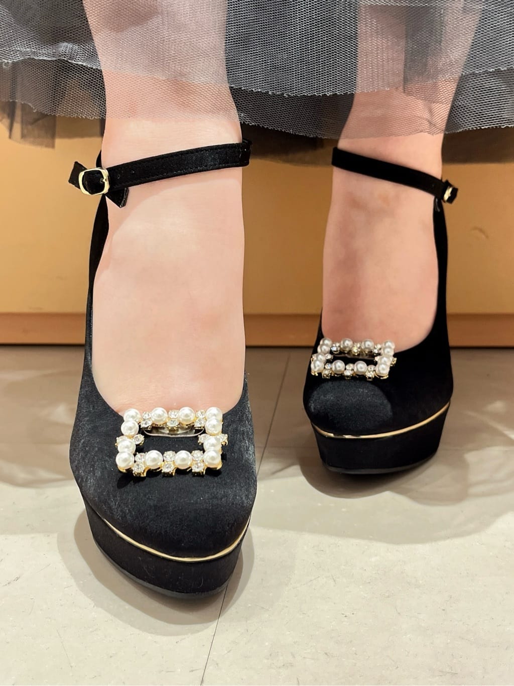 このかさんの「ESPERANZA｜2WAY超ハイヒール厚底パンプス」を使ったコーディネート