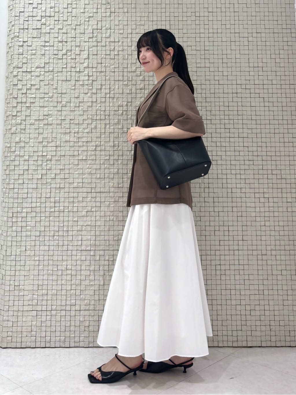 ibukiさんの「INDIVI｜◆【洗える／メッシュ素材】リネンライク半袖ダブルジャケット」を使ったコーディネート