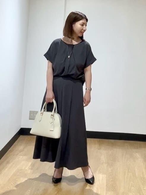 MIKIKOさんの「UNTITLED｜◆【セットアップ可/接触冷感/イージーケア】リラクミスト　2WAYブラウス」を使ったコーディネート