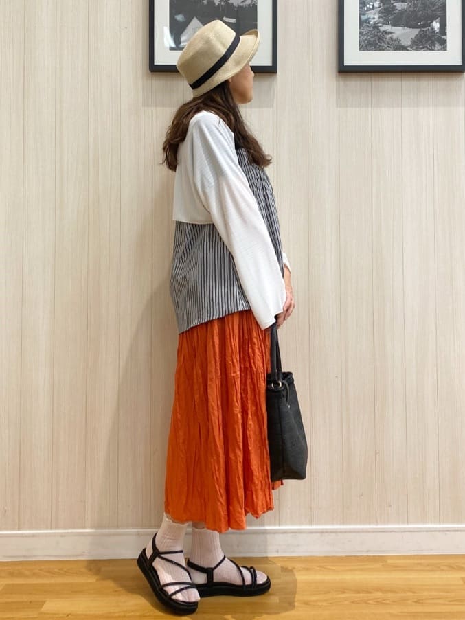 natsuさんの「SHOO･LA･RUE｜◆ナチュラルなシワ加工が大人見え エアリーロングスカート」を使ったコーディネート