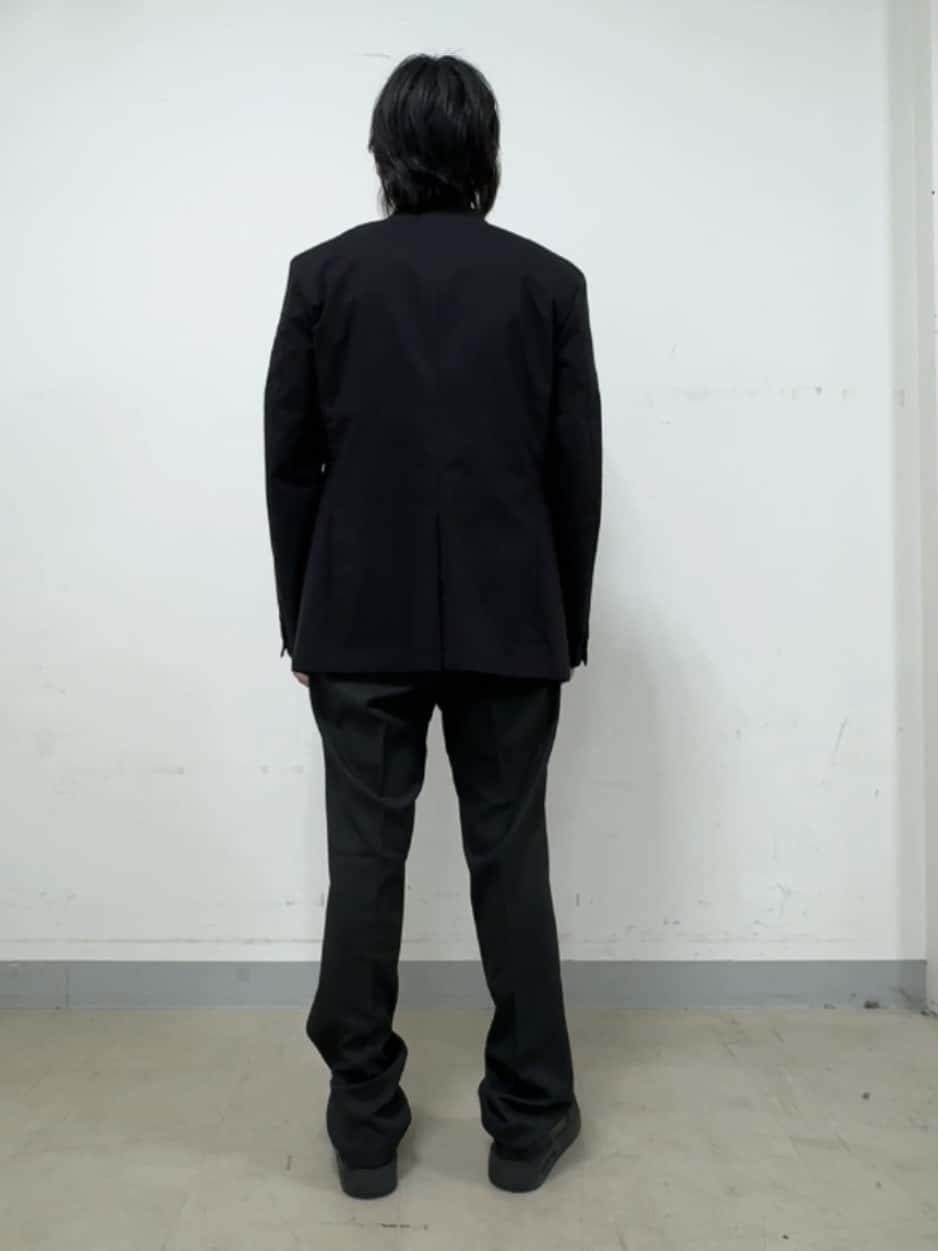 溝端佑太朗さんの「TAKEO KIKUCHI｜【抗菌防臭／5サイズ展開】ハイゲージポンチ Tシャツ」を使ったコーディネート