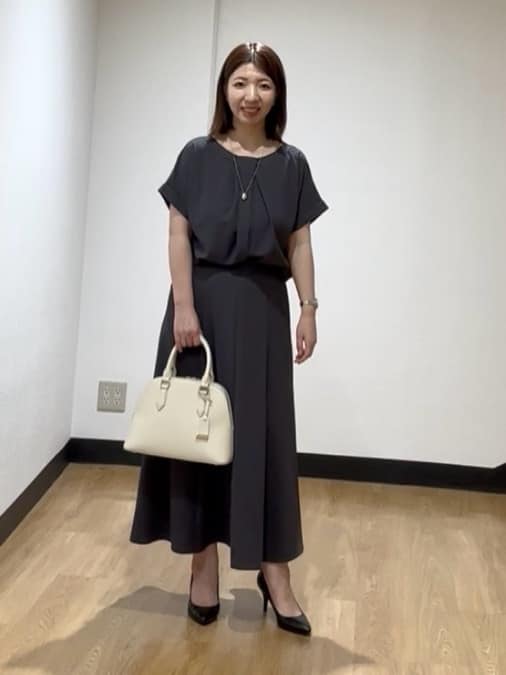 MIKIKOさんの「UNTITLED｜◆【セットアップ可/接触冷感/イージーケア】リラクミスト　2WAYブラウス」を使ったコーディネート