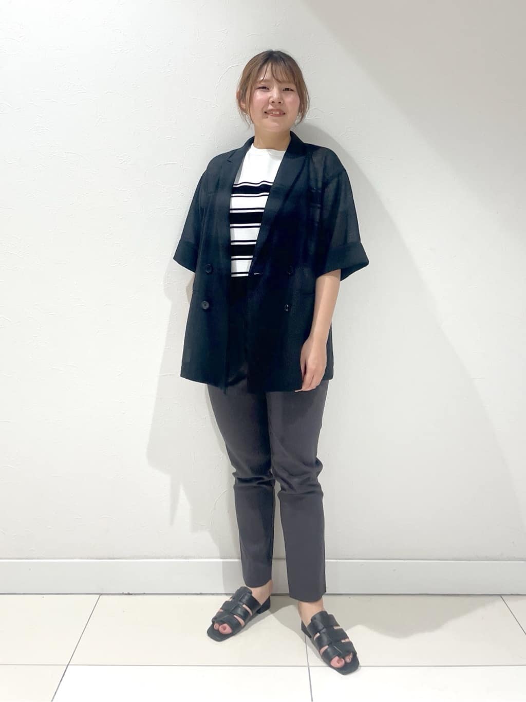 YUUKIさんの「INDIVI｜◆新色登場！【洗える／清涼感】レーヨンストレッチ フレンチスリーブニット」を使ったコーディネート