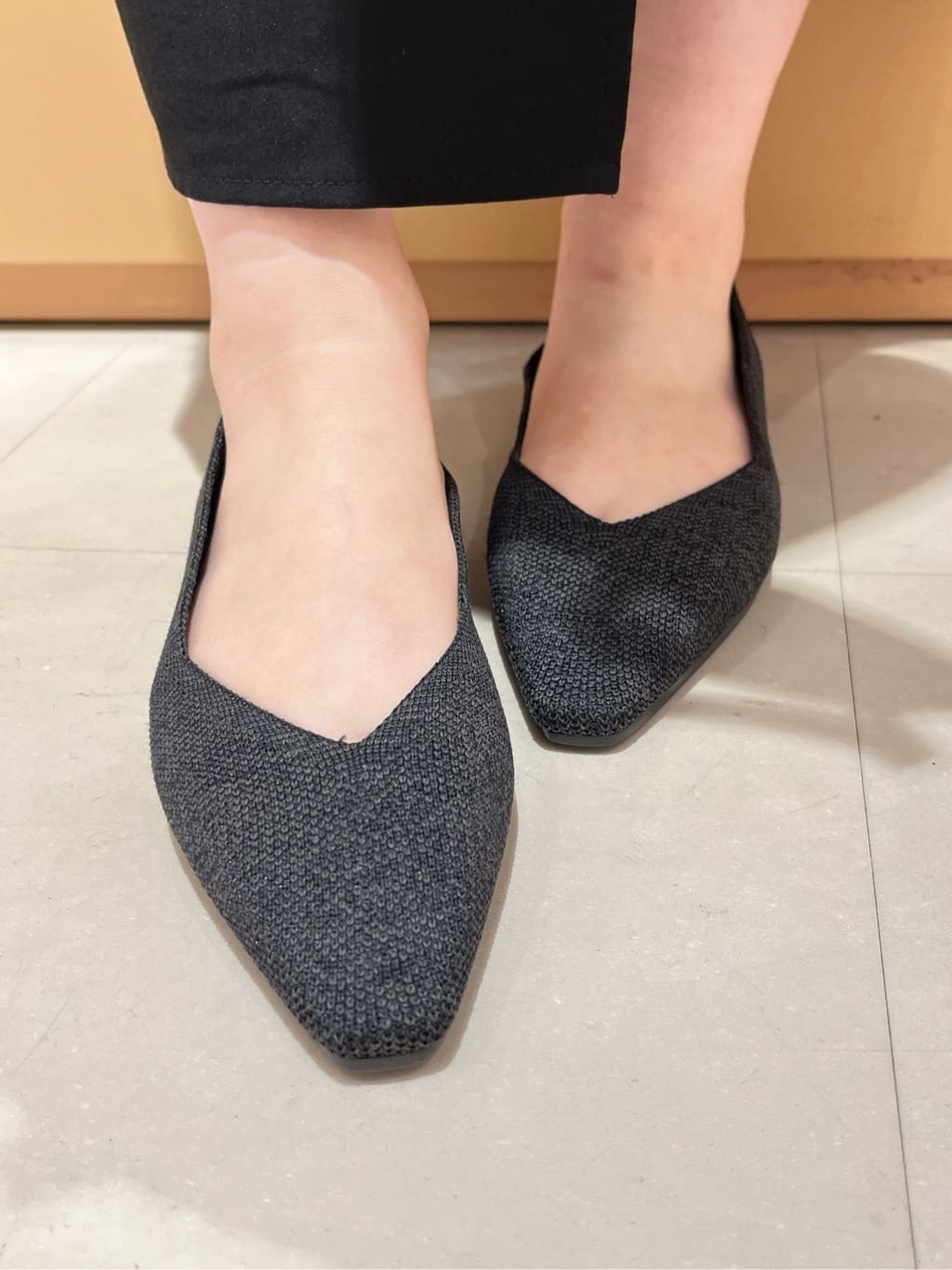 このかさんの「ESPERANZA｜Oito和紙フラットパンプス」を使ったコーディネート