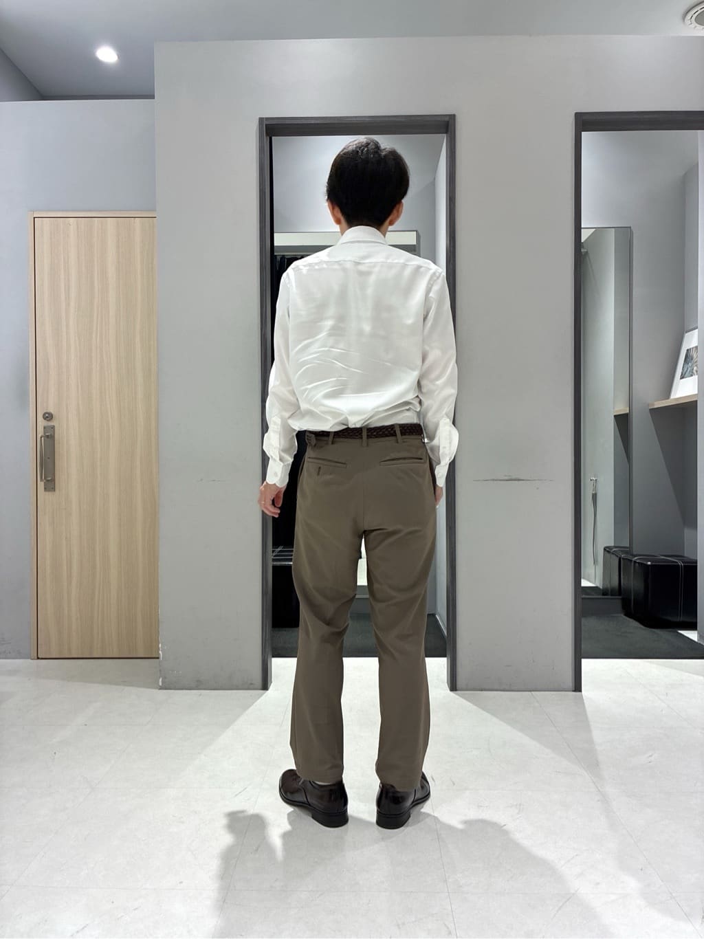 わいずみさんの「TAKEO KIKUCHI｜【360&deg;ストレッチ／セットアップ対応】None Of Stress パンツ」を使ったコーディネート