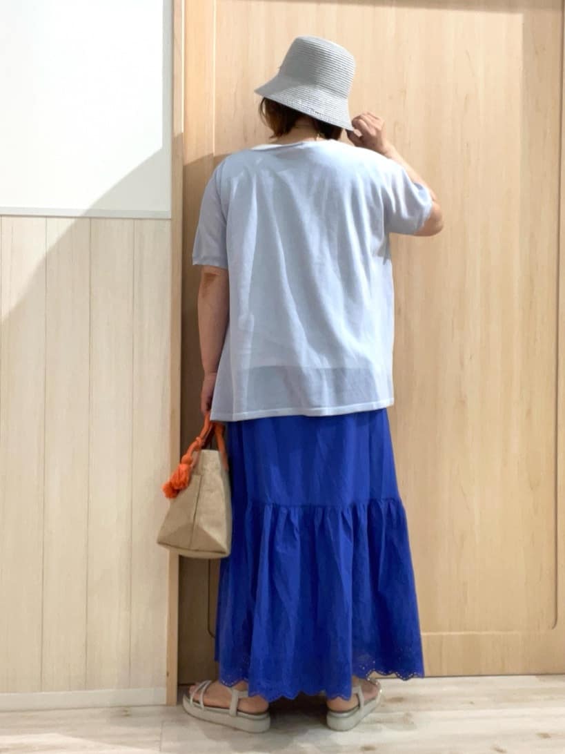ポンさんの「SHOO･LA･RUE｜◆【2点セット】インせず着られるシアーニット＋タンクトップ」を使ったコーディネート