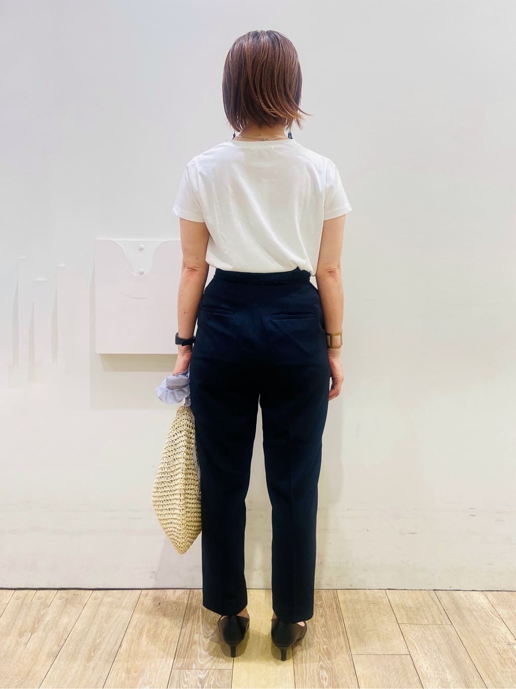 YUKOさんの「index｜ストレッチテーパードパンツ【洗濯機洗い可／吸水速乾／防シワ】」を使ったコーディネート