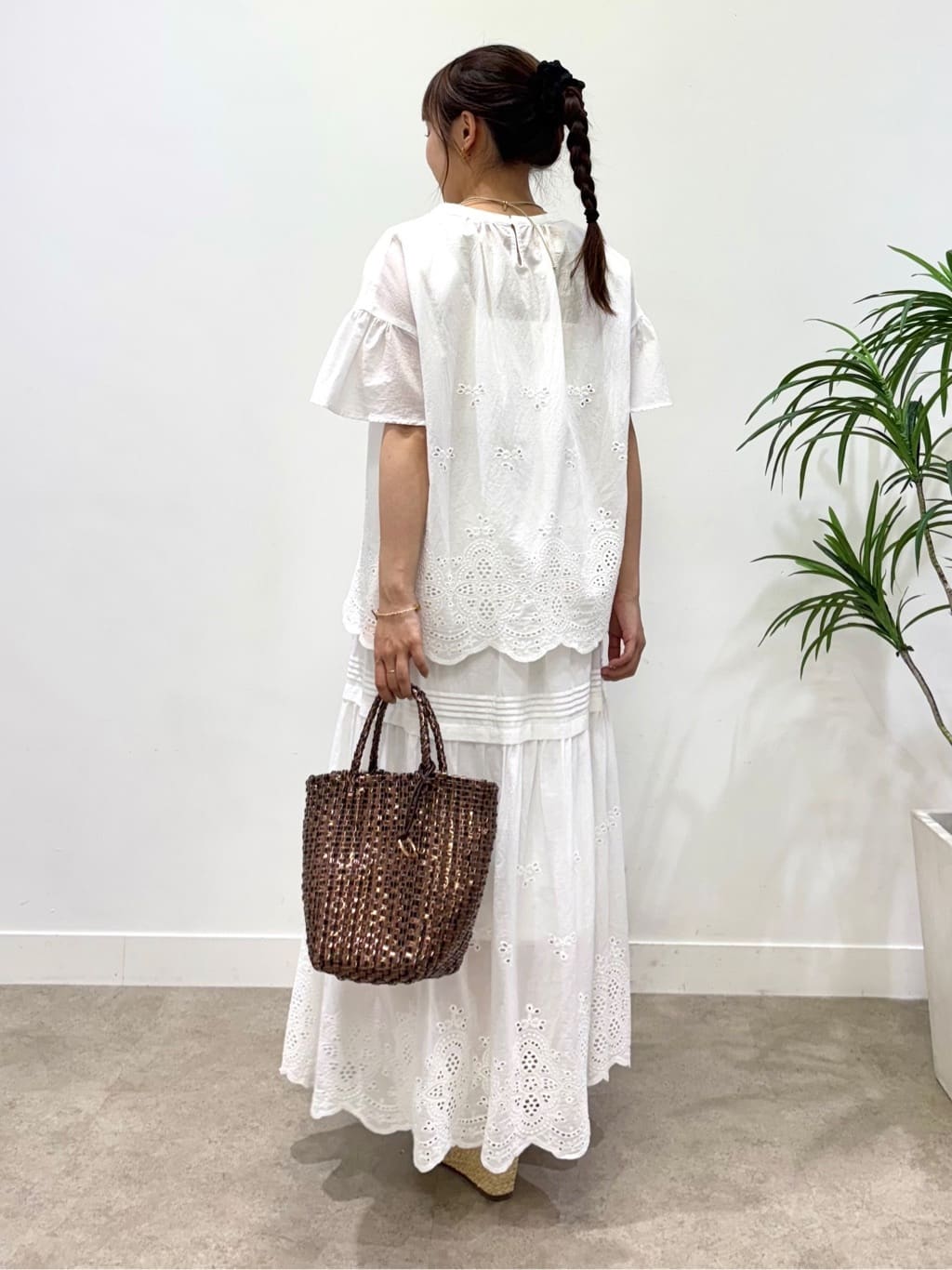 sakiiさんの「UNTITLED｜◆【セットアップ可/コットン100】スカラップ刺繍スカート」を使ったコーディネート