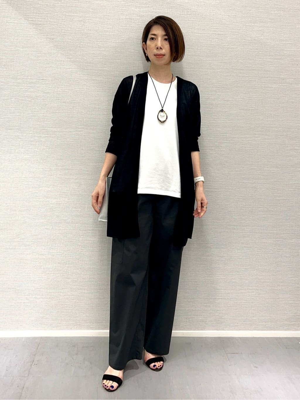 Shinakoさんの「UNTITLED｜」を使ったコーディネート