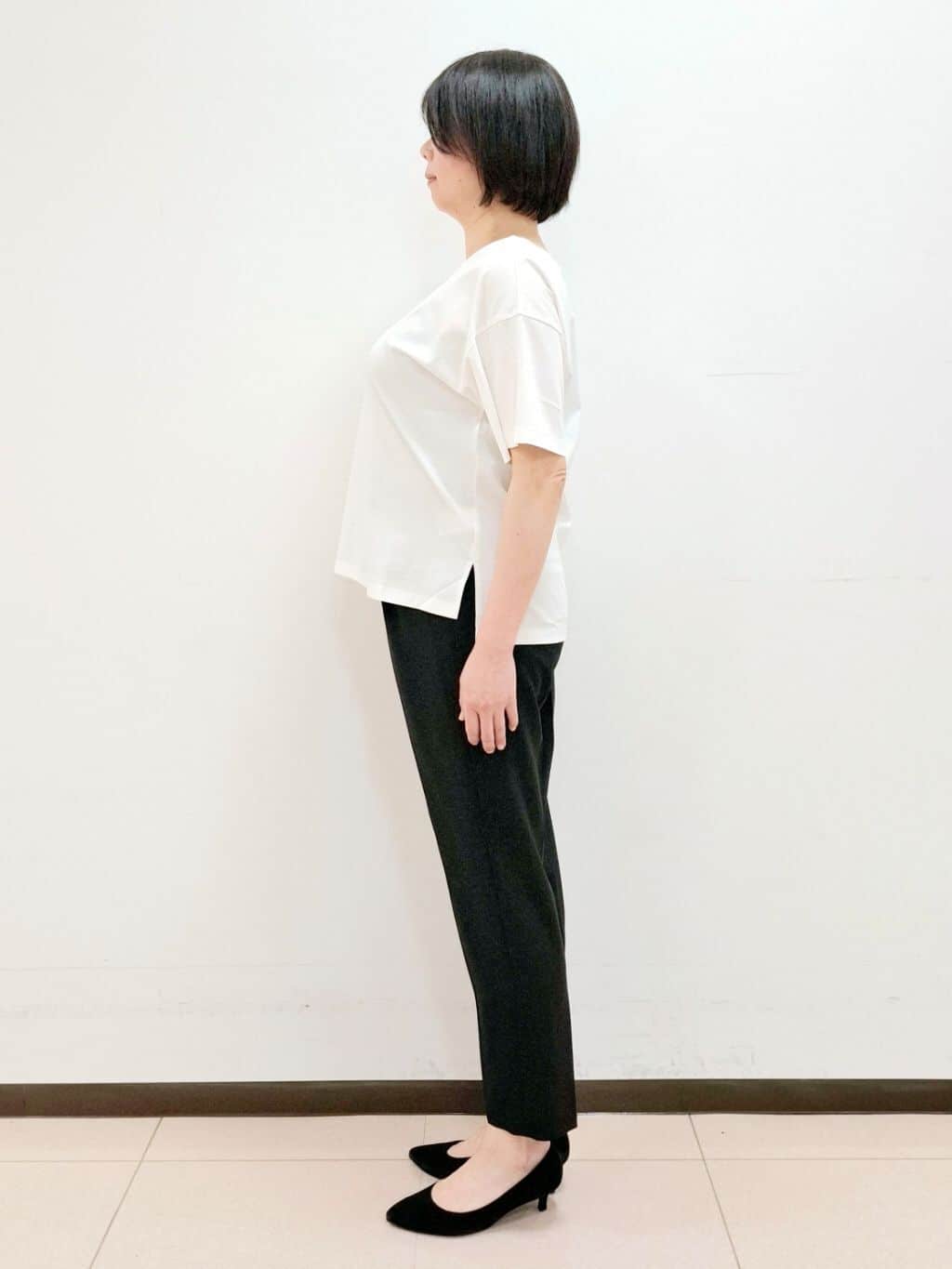 ねぎさんの「UNTITLED｜◆【接触冷感/UV/セットアップ可能】ライトウェイト タックテーパードパンツ」を使ったコーディネート