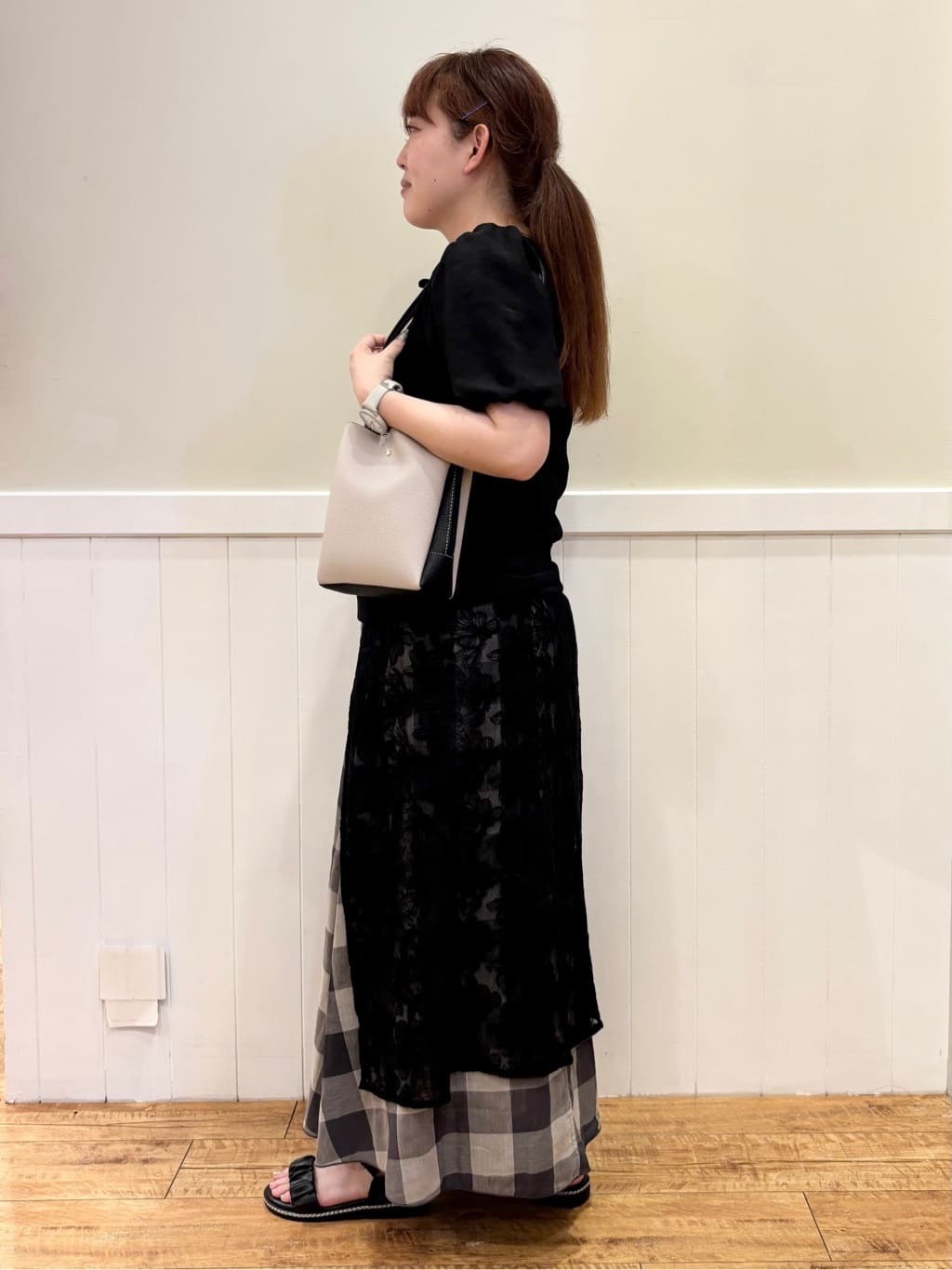 ハチさんの「SHOO･LA･RUE｜」を使ったコーディネート