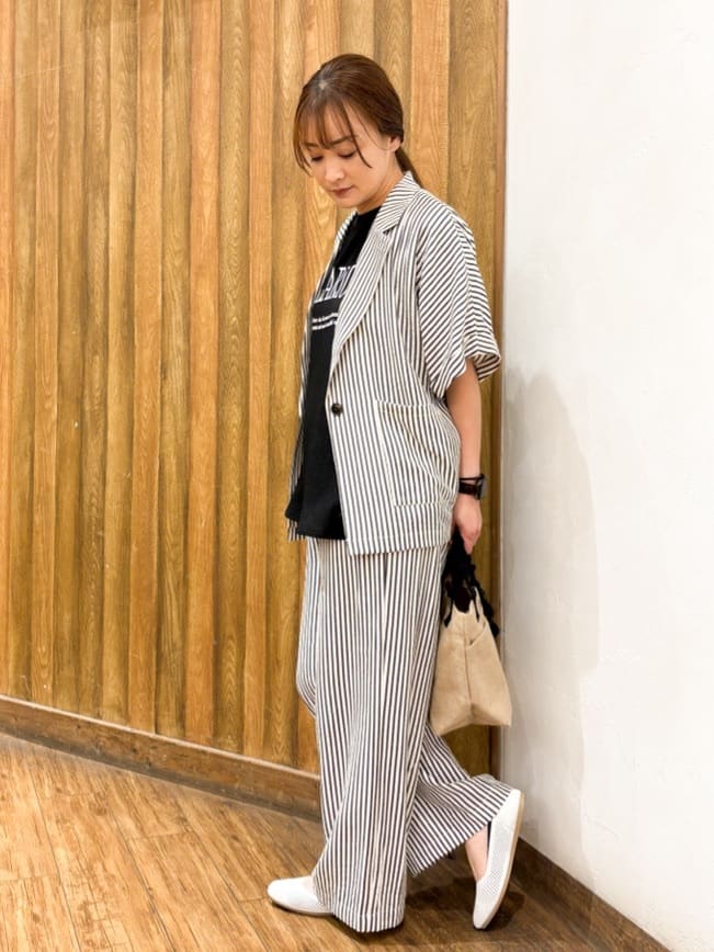nonnoさんの「SHOO･LA･RUE｜◆【高レビュー】夏を彩る ジュートランチトートバッグ」を使ったコーディネート