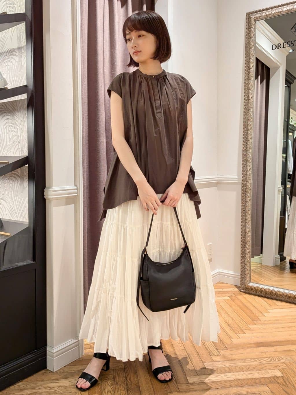 saoriさんの「DRESSTERIOR｜◆洗える/コットンボイルティアードスカート」を使ったコーディネート
