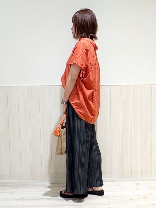 maasaさんの「SHOO･LA･RUE｜◆【洗える】楽してほっそり見え カットプリーツパンツ」を使ったコーディネート