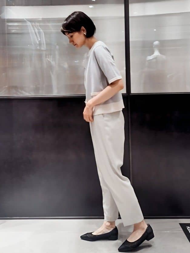 miuraさんの「index｜ストレッチテーパードパンツ【洗濯機洗い可／吸水速乾／防シワ】」を使ったコーディネート