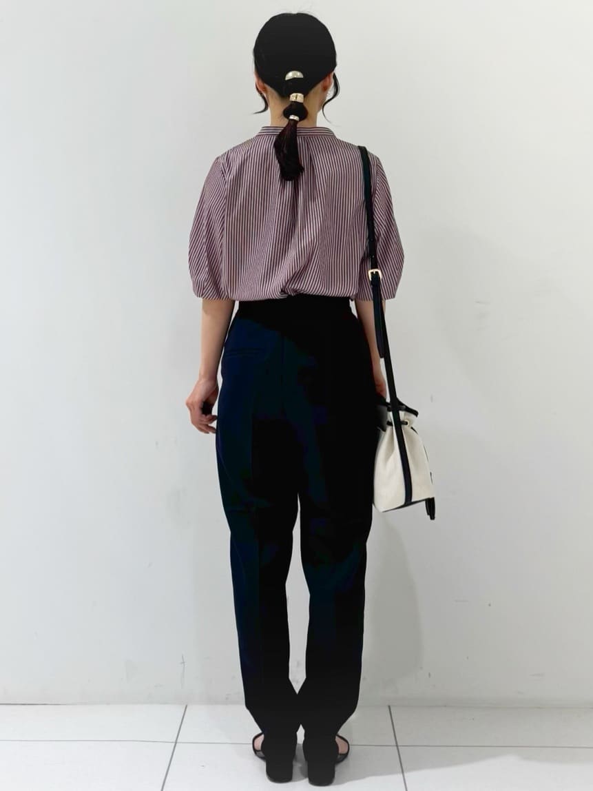 kozuさんの「index｜ストレッチテーパードパンツ【洗濯機洗い可／吸水速乾／防シワ】」を使ったコーディネート