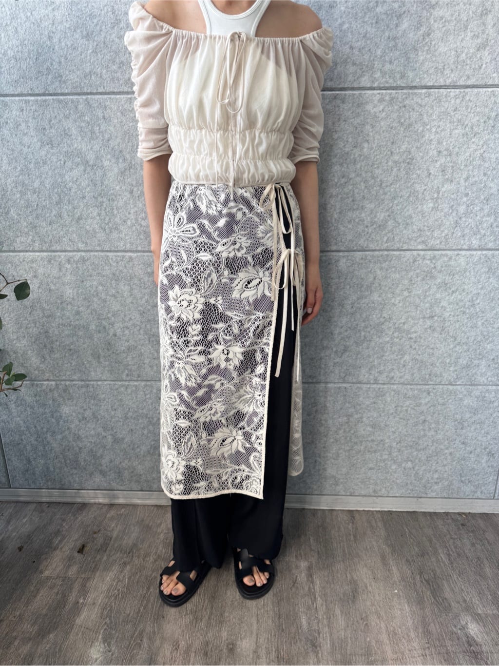 uchi__yamaさんの「CODE A｜french twill easy trouser」を使ったコーディネート