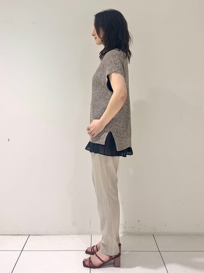 そんさんの「INDIVI｜【洗える／レイヤードにも活躍】ペプラムインナートップス」を使ったコーディネート