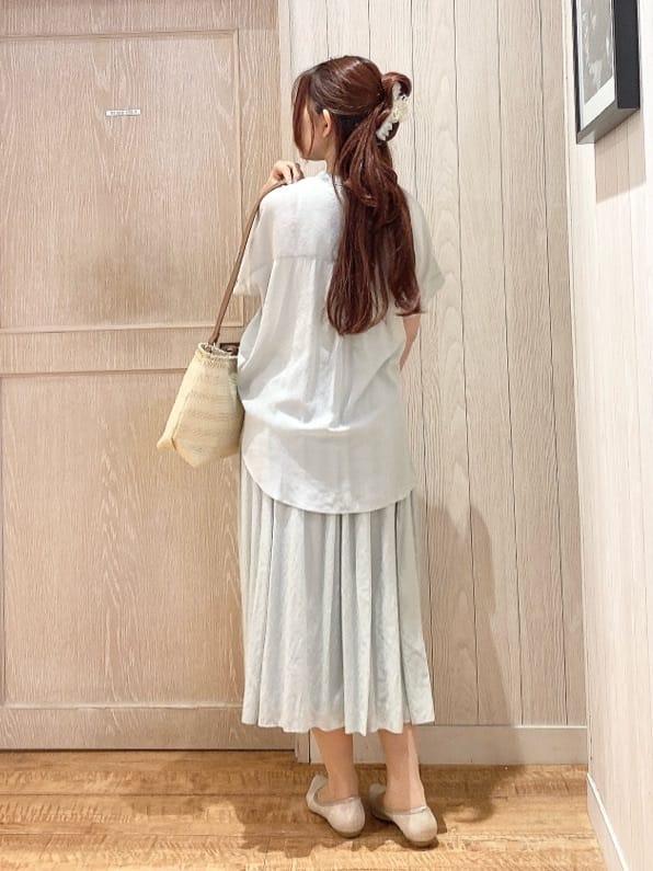 miiさんの「SHOO･LA･RUE｜◆ストレッチアーモンドトゥパンプス」を使ったコーディネート