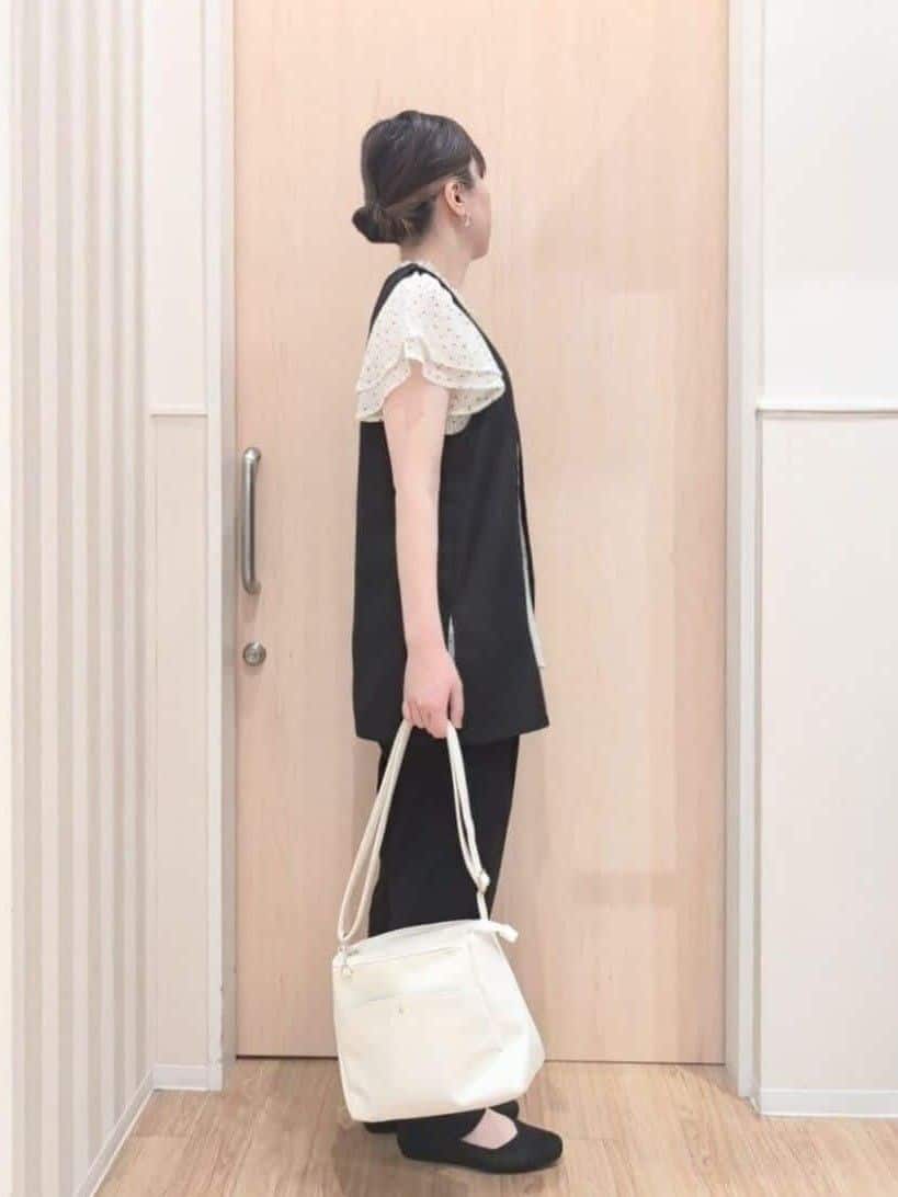 あさんの「SHOO･LA･RUE｜【S-LL】プチフリル襟がフェミニン プリーツブラウス」を使ったコーディネート
