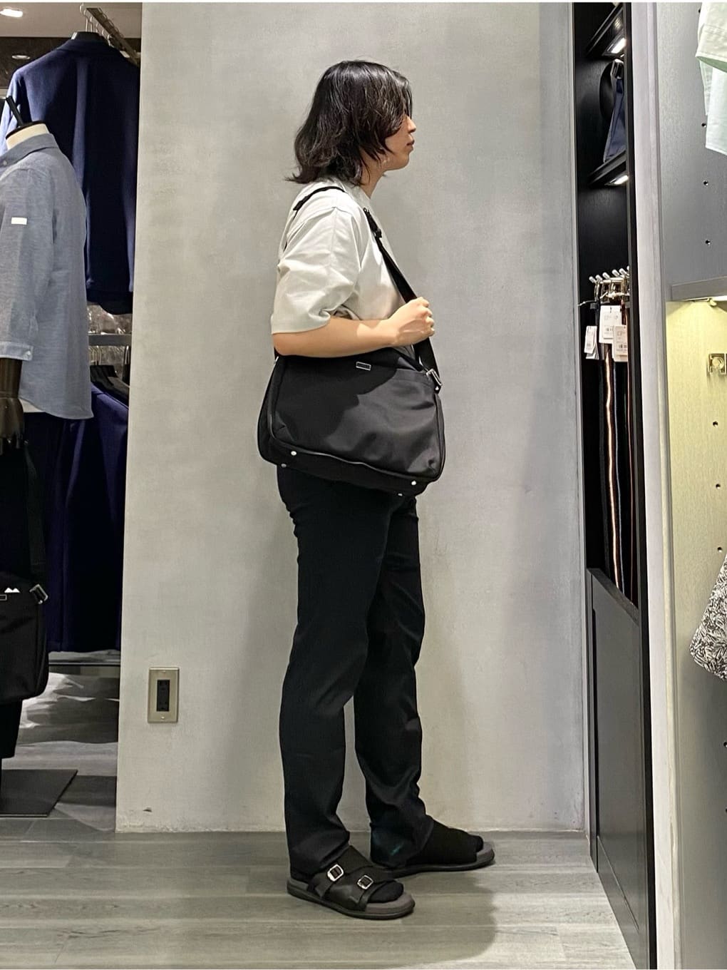 nishiさんの「TAKEO KIKUCHI｜【抗菌防臭／5サイズ展開】ハイゲージポンチ Tシャツ」を使ったコーディネート