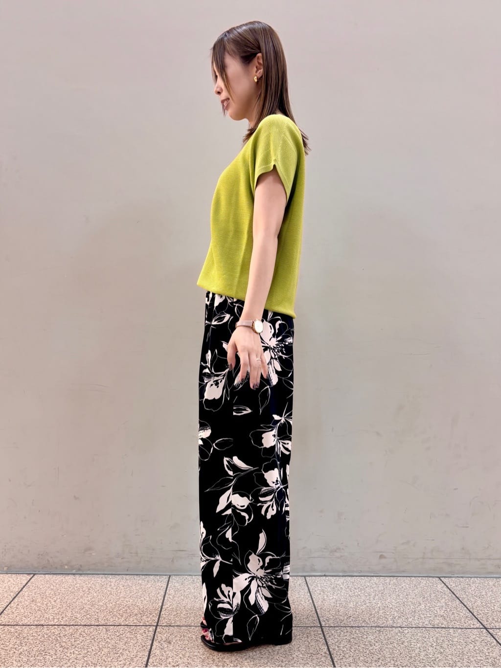 HaNeさんの「THE SHOP TK｜◆美人フレンチニット【8色展開/WEB限定カラー/洗濯機OK/毛玉になりにくい】」を使ったコーディネート
