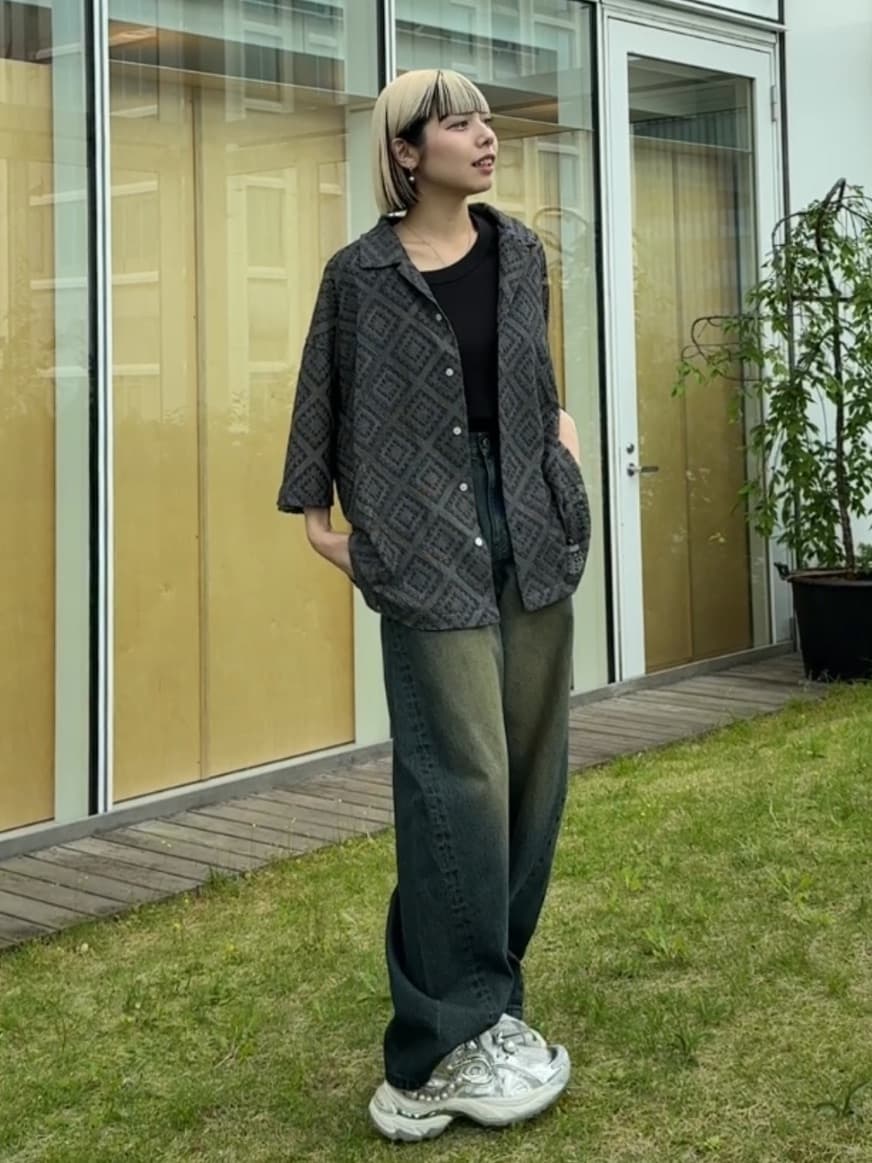 川本葵さんの「tk.TAKEO KIKUCHI｜」を使ったコーディネート