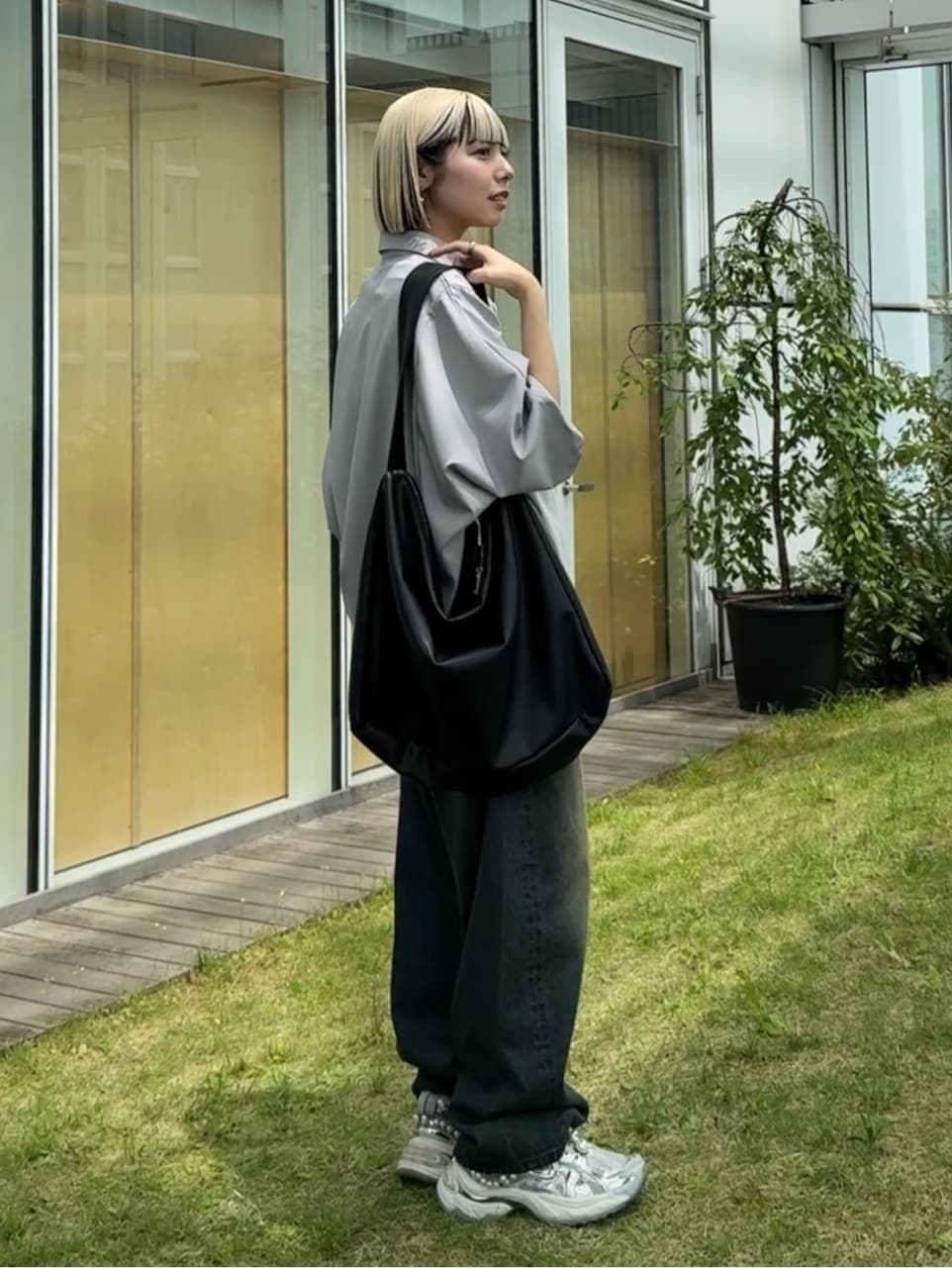 川本葵さんの「tk.TAKEO KIKUCHI｜」を使ったコーディネート