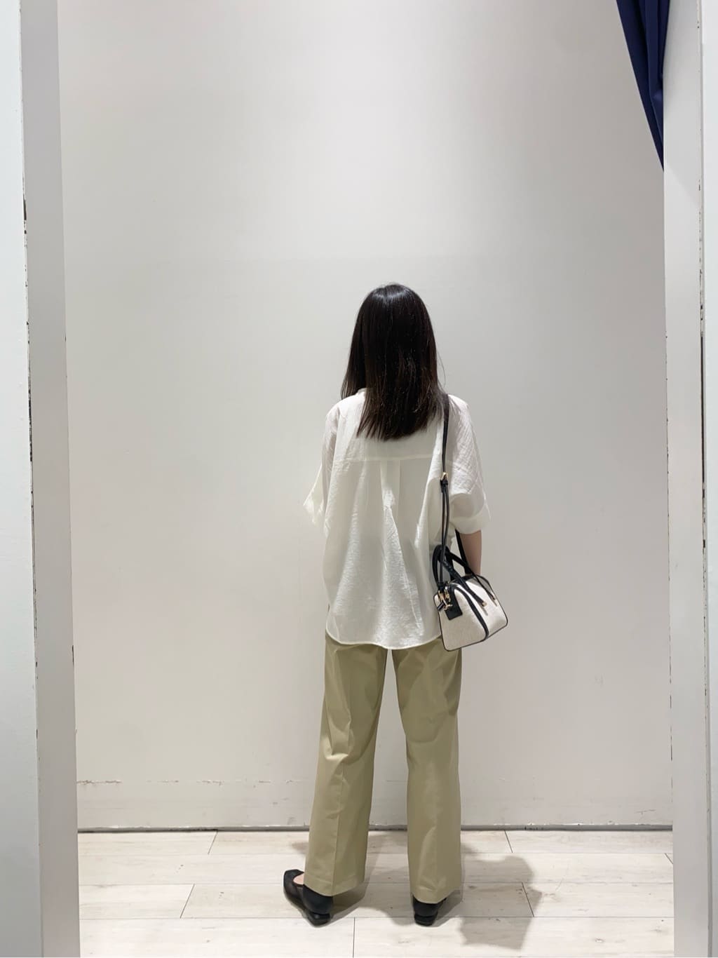 shikaさんの「THE SHOP TK｜◆ドルマンブラウス【7色展開/洗濯機OK/体型カバー】」を使ったコーディネート
