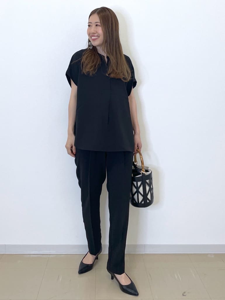 Akiさんの「OPAQUE.CLIP｜《7色展開／SS-LLサイズ》ストレッチスキッパーブラウス／セットアップ対応【洗濯機洗い可／防シワ】」を使ったコーディネート