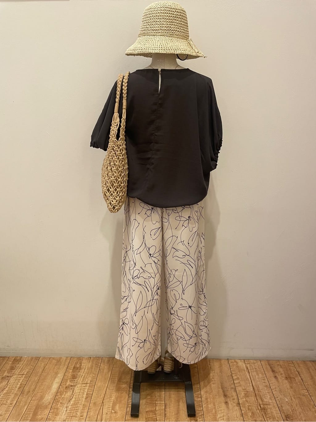 まるよOTさんの「SHOO･LA･RUE｜◆【高レビュー/累計販売35万足突破】片手ではけるサンダル シューダル 25SS」を使ったコーディネート