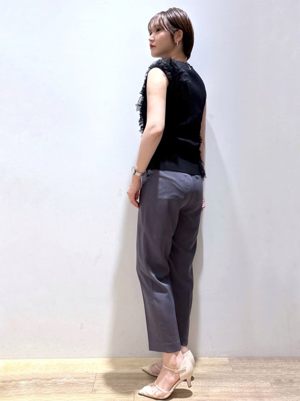 mizukiさんの「index｜ストレッチテーパードパンツ【洗濯機洗い可／吸水速乾／防シワ】」を使ったコーディネート