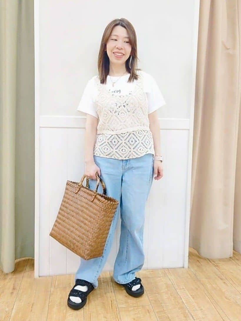 nao.さんの「SHOO･LA･RUE｜◆スパンコールベルトサンダル」を使ったコーディネート