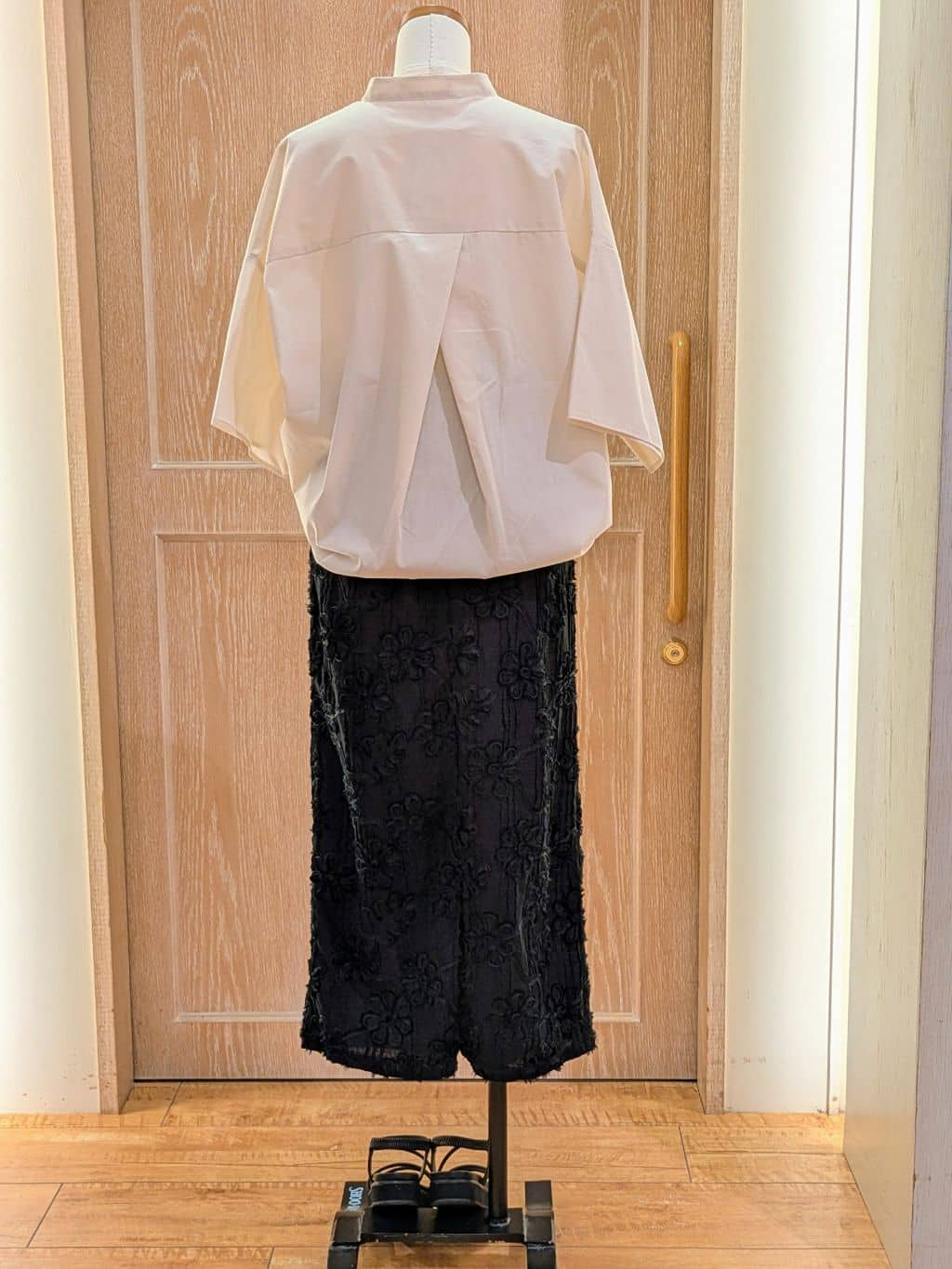 MARIEさんの「SHOO･LA･RUE｜」を使ったコーディネート