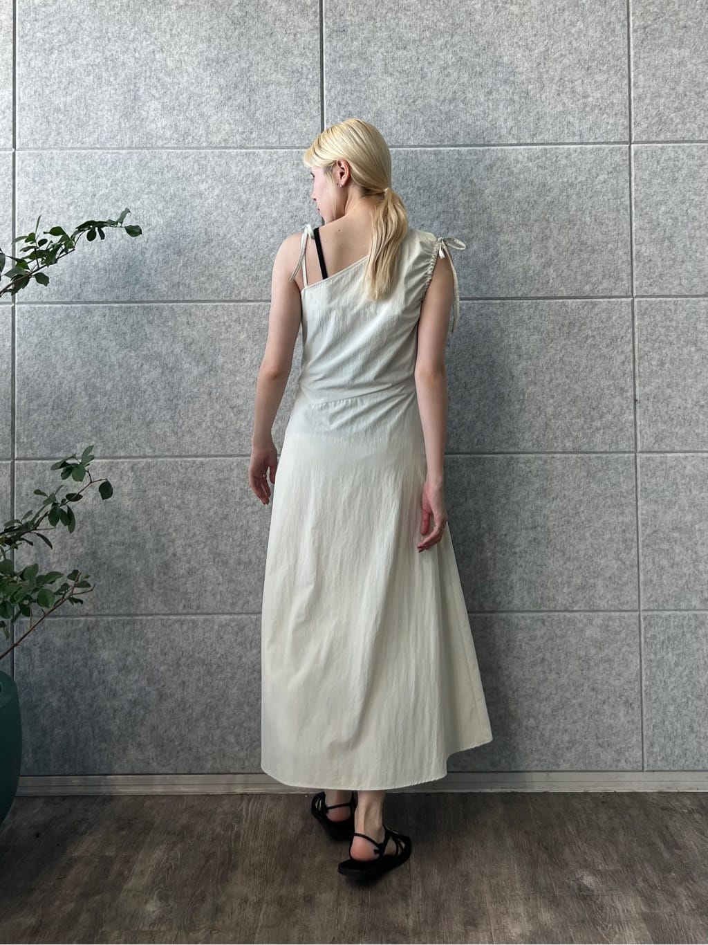 honoka Aさんの「CODE A｜asymmetry ribbon one－piece」を使ったコーディネート