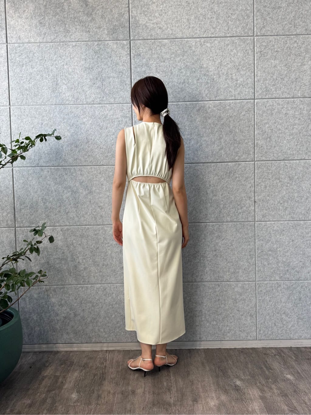 uchi__yamaさんの「CODE A｜slit jersey dress」を使ったコーディネート