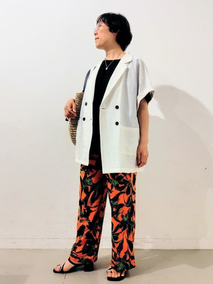 kodamaさんの「THE SHOP TK｜◆リネン混半袖テーラージャケット【洗える/セットアップ可】」を使ったコーディネート