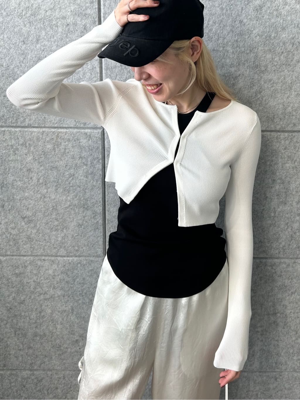 honoka Aさんの「CODE A｜【Cup-in】design cut tank」を使ったコーディネート