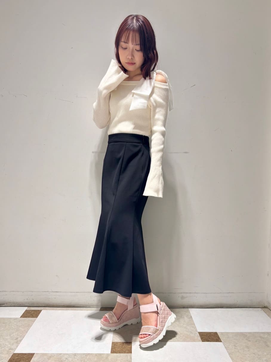 せらら⭐️さんの「ESPERANZA｜キルティングウェッジソールスポサン」を使ったコーディネート