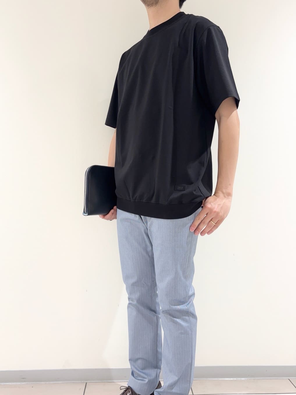 及川さんの「TAKEO KIKUCHI｜【抗菌防臭／5サイズ展開】ハイゲージポンチ Tシャツ」を使ったコーディネート