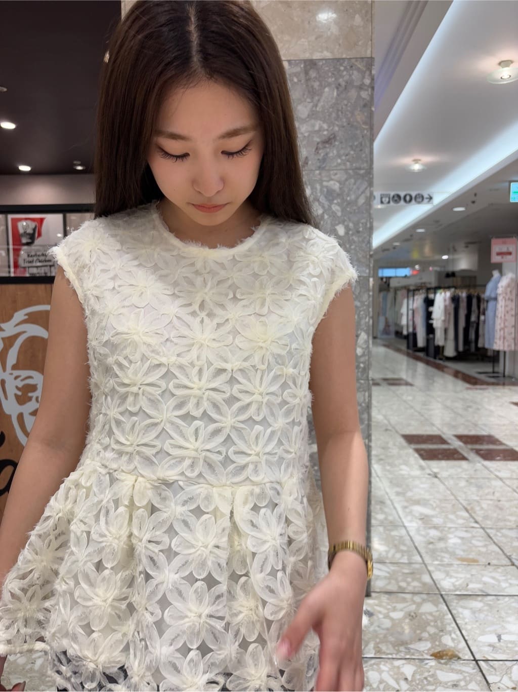ふうかさんの「index｜ストレッチテーパードパンツ【洗濯機洗い可／吸水速乾／防シワ】」を使ったコーディネート