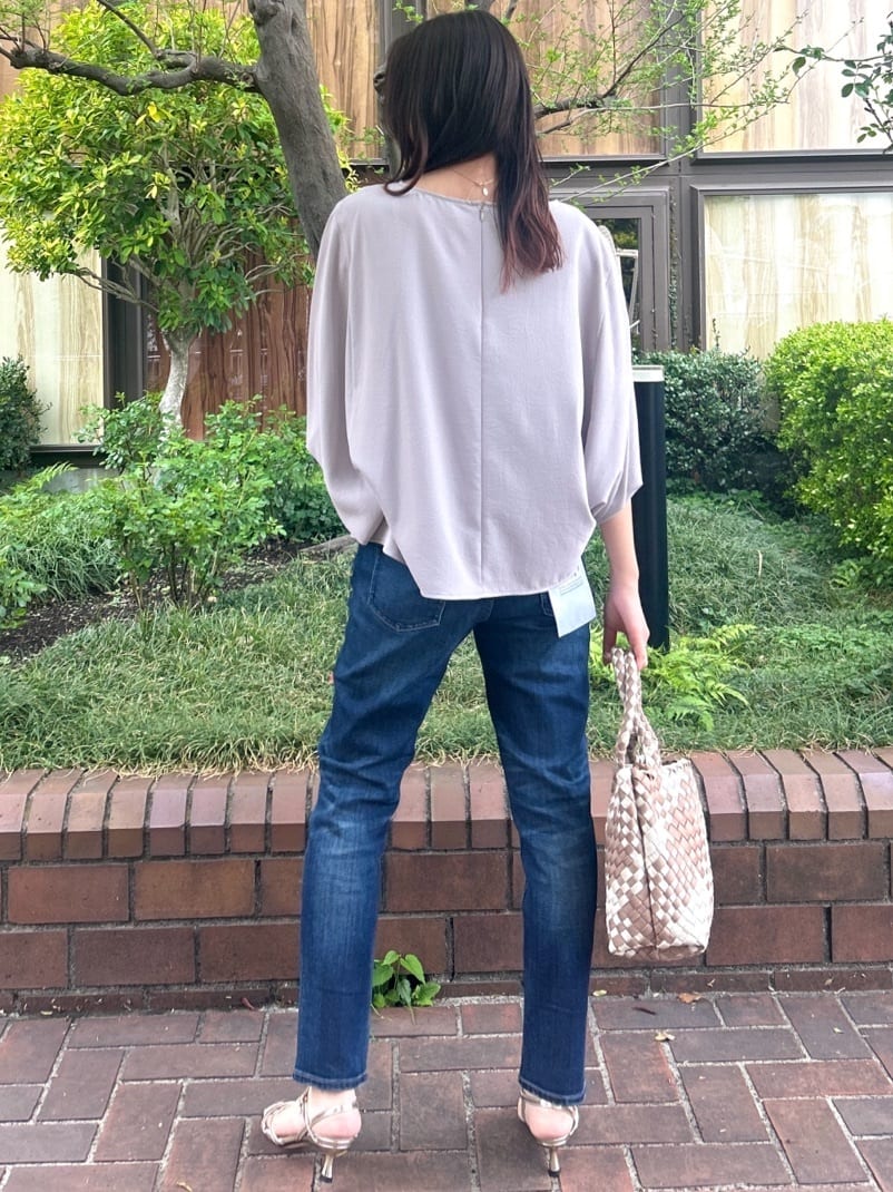マリナさんの「UNTITLED｜【Healthy DENIM&times;UNTITLED】別注 R Mrytle（リマートル）テーパードデニム」を使ったコーディネート