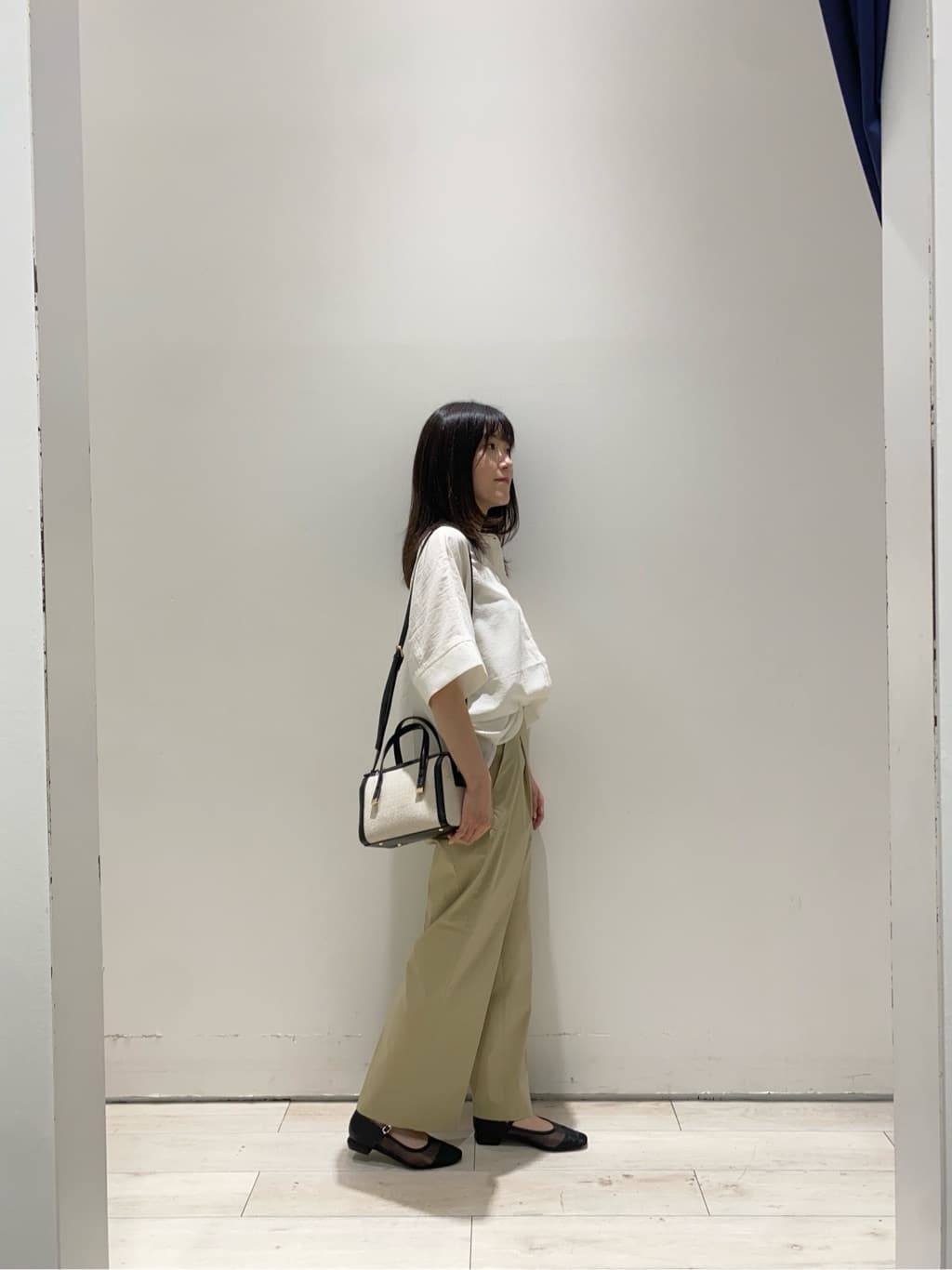 shikaさんの「THE SHOP TK｜◆ドルマンブラウス【7色展開/洗濯機OK/体型カバー】」を使ったコーディネート
