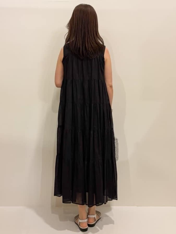 Satoさんの「OPAQUE.CLIP｜◆《Can Cam掲載》ティアードマキシドレス／オーガニックコットン混【洗濯機洗い可】」を使ったコーディネート
