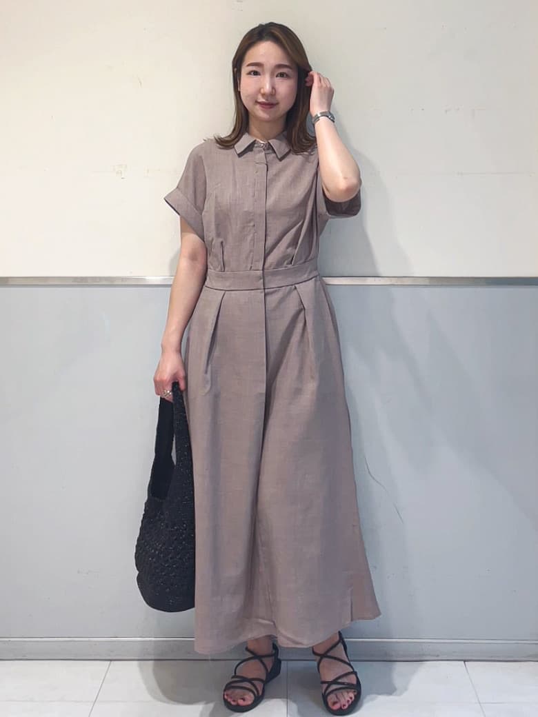 ミーさんの「index｜◆リネンライクシャツワンピース【洗濯機洗い可／吸水速乾／接触冷感】」を使ったコーディネート