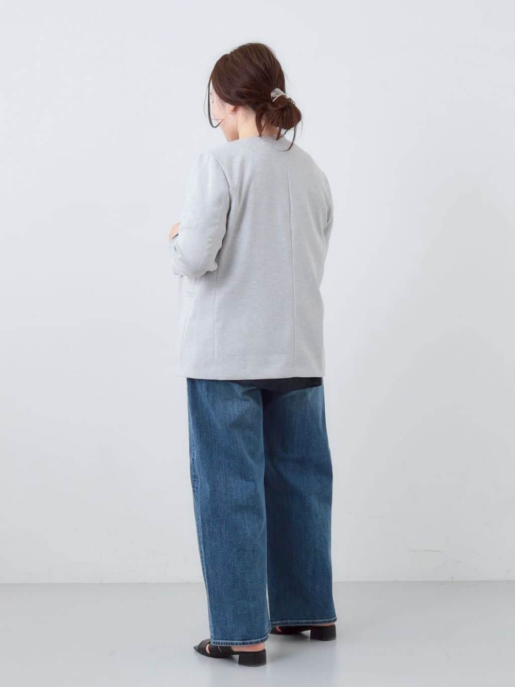 kaoさんの「INDIVI｜【褒められデニム】ワイドストレート デニムパンツ」を使ったコーディネート