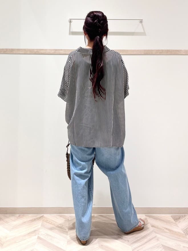 nanaさんの「SHOO･LA･RUE｜◆キラキラループマガールサンダル」を使ったコーディネート